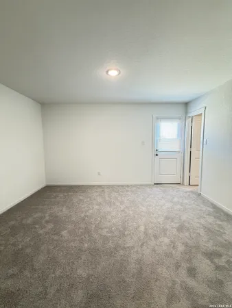 $1,500 | 3726 Glade Creek, San Antonio, TX 78245