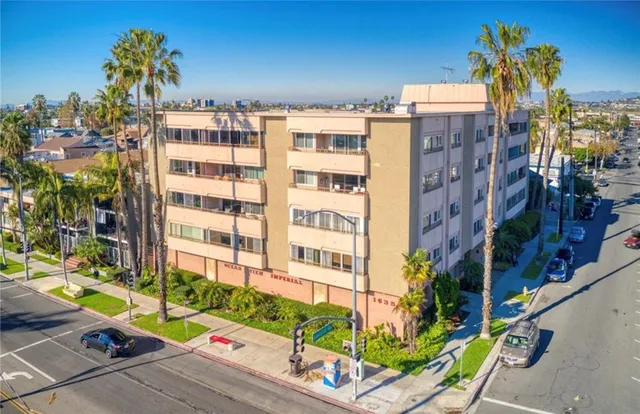 $3,400 | 1635 East Ocean Boulevard, Unit 4F, Long Beach, CA 90802