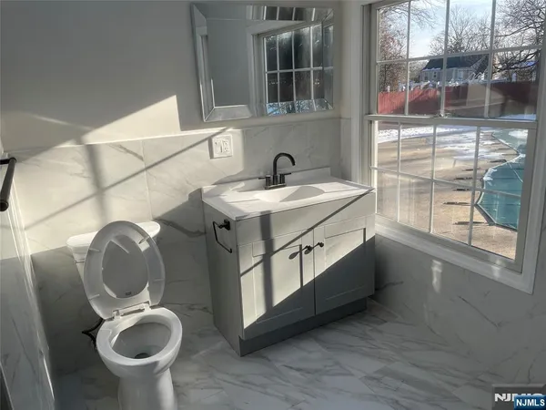 $4,950 | 86 Howland Avenue, Teaneck, NJ 07666