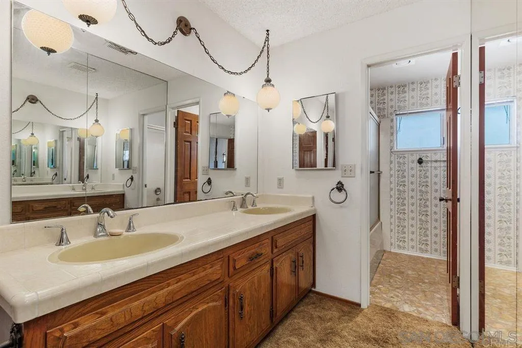 31600 Oak Glen Road Valley Center, CA 92082 - Photo 33 of 57