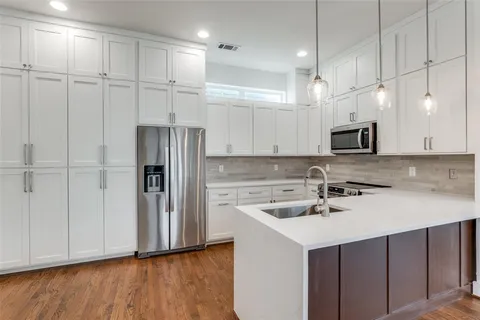 $459,000 | 5711 Ross Avenue, Unit 5, Dallas, TX 75206
