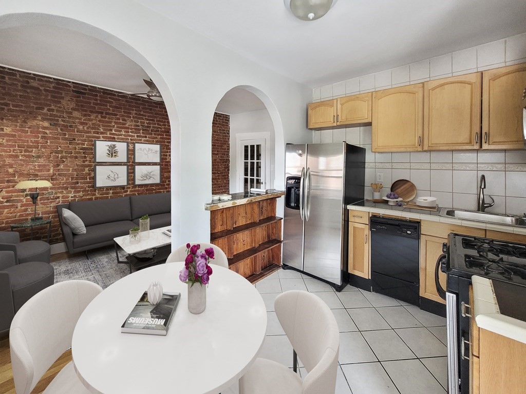 4 Mark Street, Unit 3 Boston, MA 02130 - Photo 3 of 13