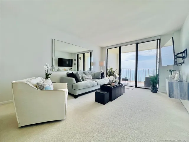 $3,800 | 4200 North Hwy A1A, Unit 1111, Fort Pierce, FL 34949