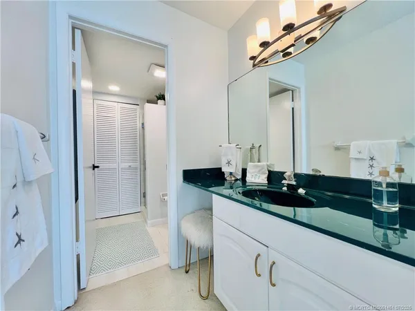 $3,800 | 4200 North Hwy A1A, Unit 1111, Fort Pierce, FL 34949