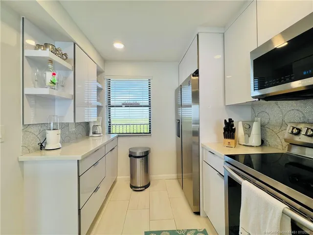 $3,800 | 4200 North Hwy A1A, Unit 1111, Fort Pierce, FL 34949