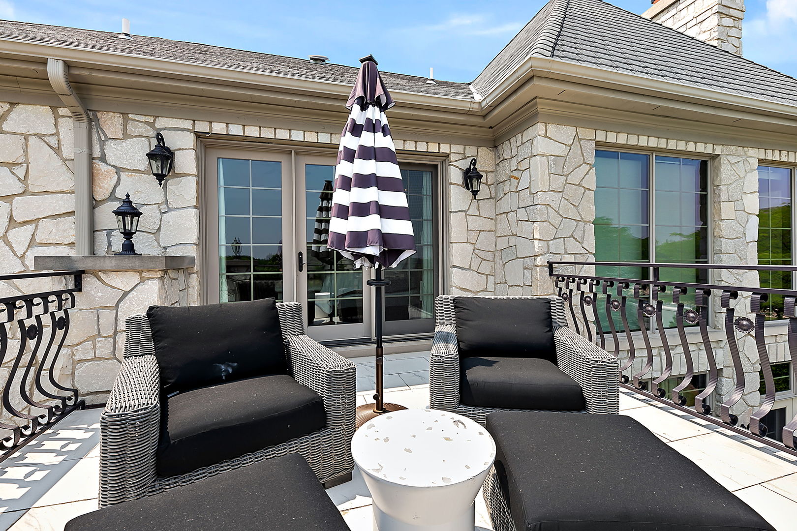 8611 Crest Court Burr Ridge, IL 60527 - Photo 51 of 58