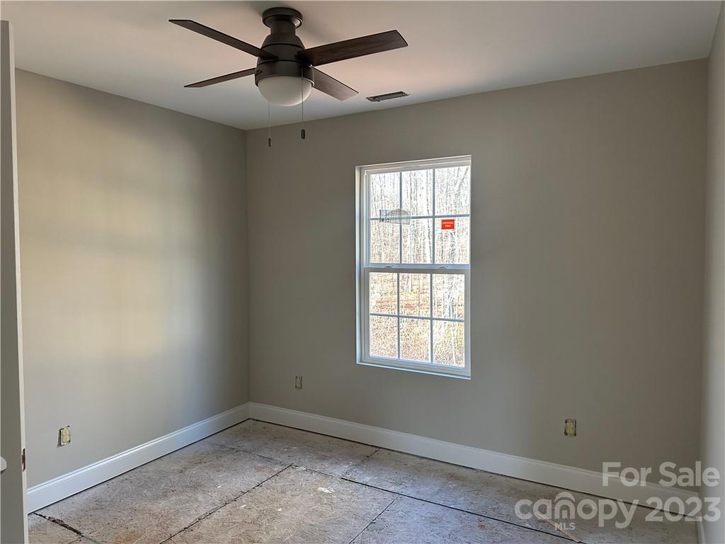 277 Eagle Creek Road Clover, SC 29710 - Photo 12 of 28 Gallery Image 12