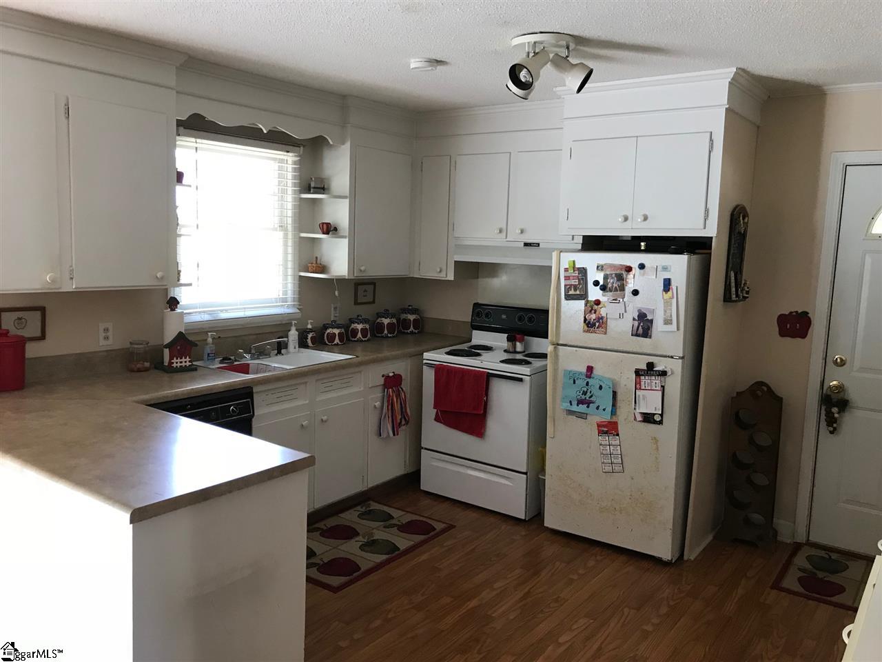 202 Kendrick Street Greer, SC 29651 - Photo 7 of 16 Gallery Image 7