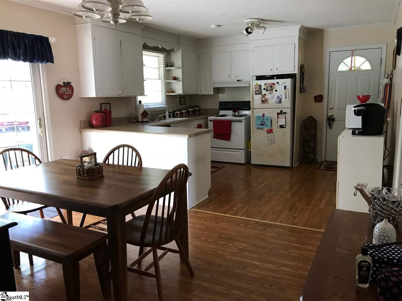 202 Kendrick Street Greer, SC 29651 - Photo 9 of 16 Gallery Image 9
