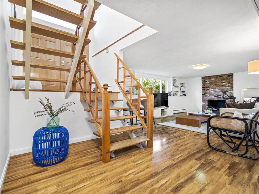 6 Nelson Drive Brookline, MA 02467 - Photo 4 of 31