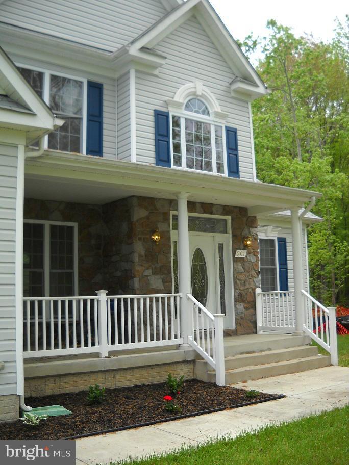 901 Middle Road Baltimore, MD 21220 - Photo 3 of 23 Exterior (Front)