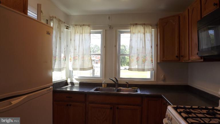 7544 Rabon Avenue Dundalk, MD 21222 - Photo 13 of 23 Kitchen