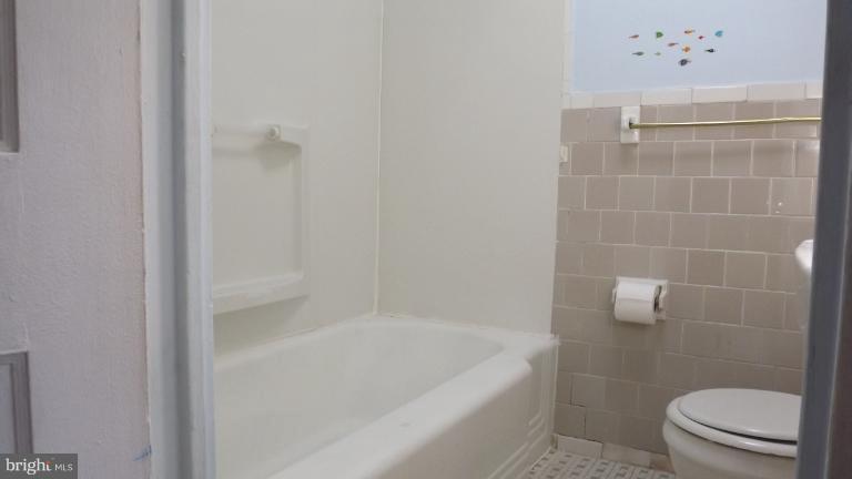 7544 Rabon Avenue Dundalk, MD 21222 - Photo 17 of 23 Bath