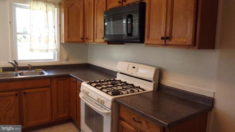 7544 Rabon Avenue Dundalk, MD 21222 - Photo 7 of 23 Kitchen