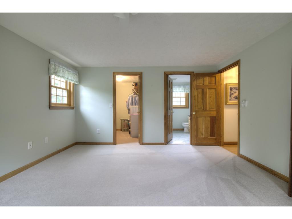 2 Abbey Road Merrimack, NH 03054 - Photo 14 of 30
