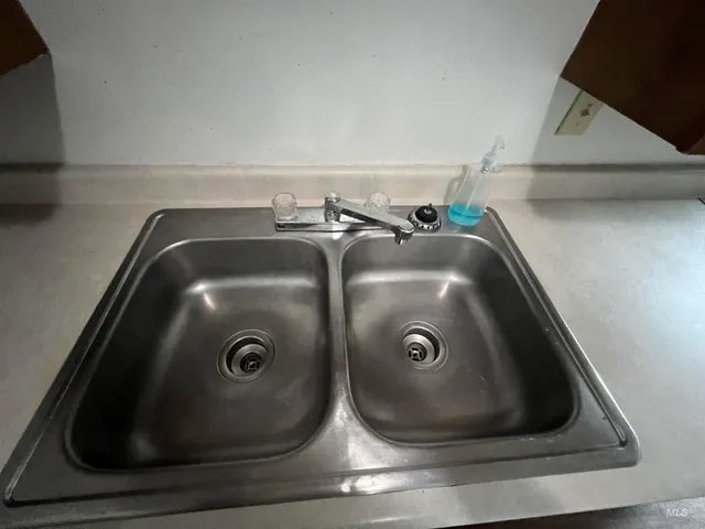 $895 | 151 Northwest 8th Street, Ontario, OR 97914