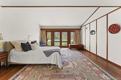 $3,295,000 | 98 Cushman Road, Scarsdale, NY 10583