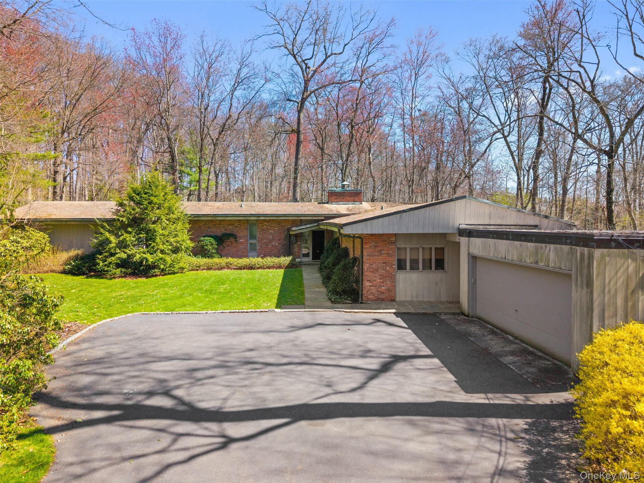 98 Cushman Road Scarsdale, NY 10583 - Photo 2 of 43 Mid Century Modern ranch style home