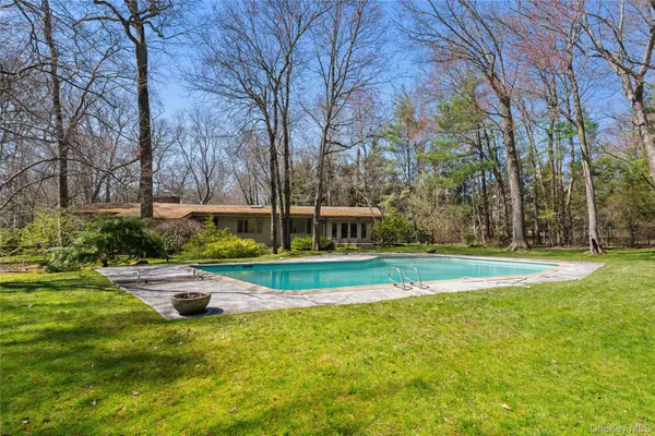 $3,295,000 | 98 Cushman Road, Scarsdale, NY 10583