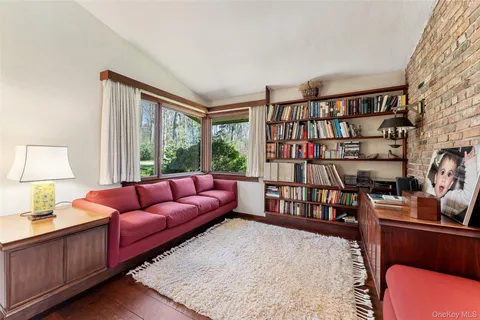 $3,295,000 | 98 Cushman Road, Scarsdale, NY 10583