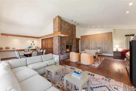 $3,295,000 | 98 Cushman Road, Scarsdale, NY 10583