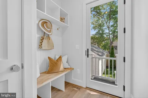 $2,195,000 | 22 West Spring Street, Alexandria, VA 22301