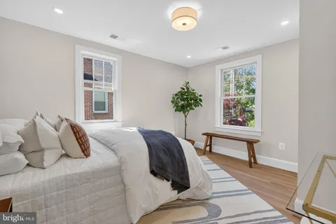 $2,195,000 | 22 West Spring Street, Alexandria, VA 22301