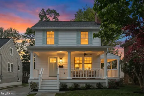 $2,195,000 | 22 West Spring Street, Alexandria, VA 22301