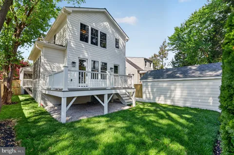 $2,195,000 | 22 West Spring Street, Alexandria, VA 22301