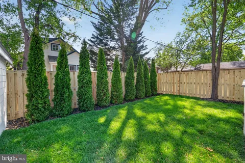 $2,195,000 | 22 West Spring Street, Alexandria, VA 22301