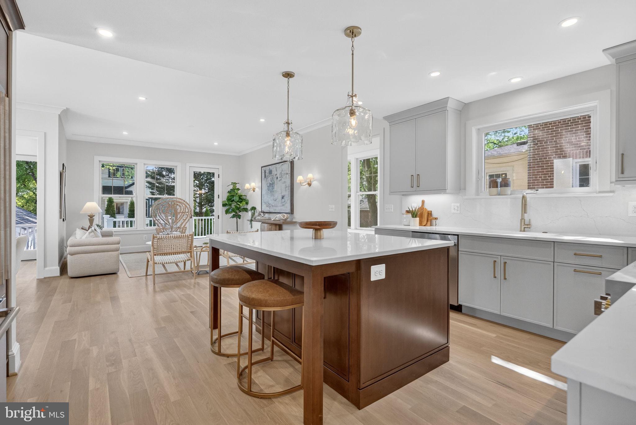 22 West Spring Street Alexandria, VA 22301 - Photo 4 of 54