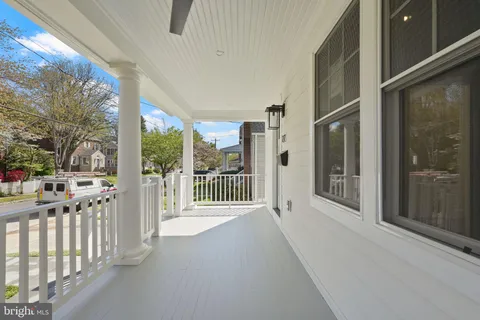 $2,195,000 | 22 West Spring Street, Alexandria, VA 22301