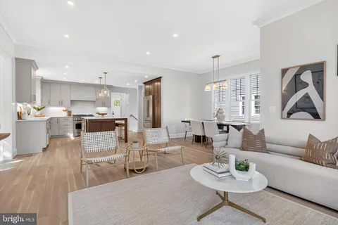 $2,195,000 | 22 West Spring Street, Alexandria, VA 22301