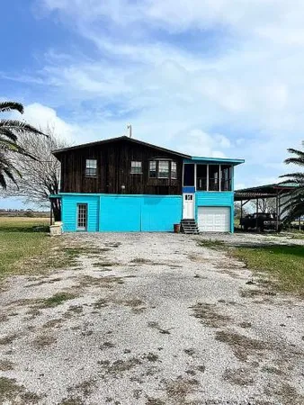 $239,000 | 347 Powderhorn Lane, Port Lavaca, TX 77979