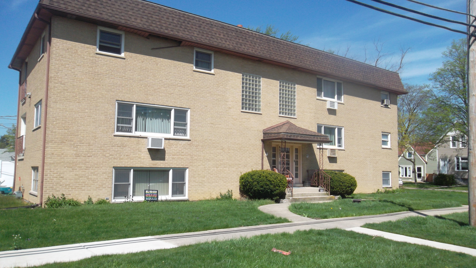 8923 Southview Avenue Brookfield, IL 60513 - Photo 1 of 5