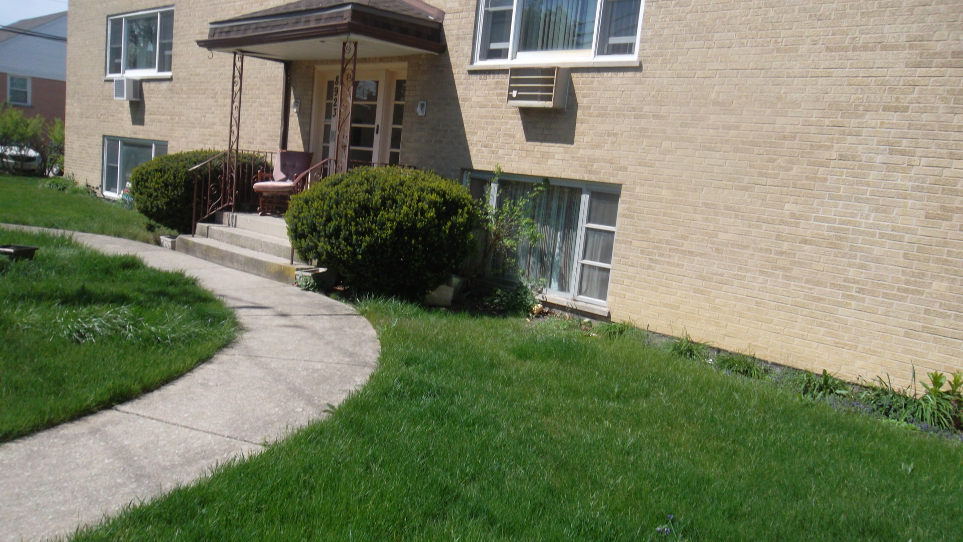 8923 Southview Avenue Brookfield, IL 60513 - Photo 4 of 5