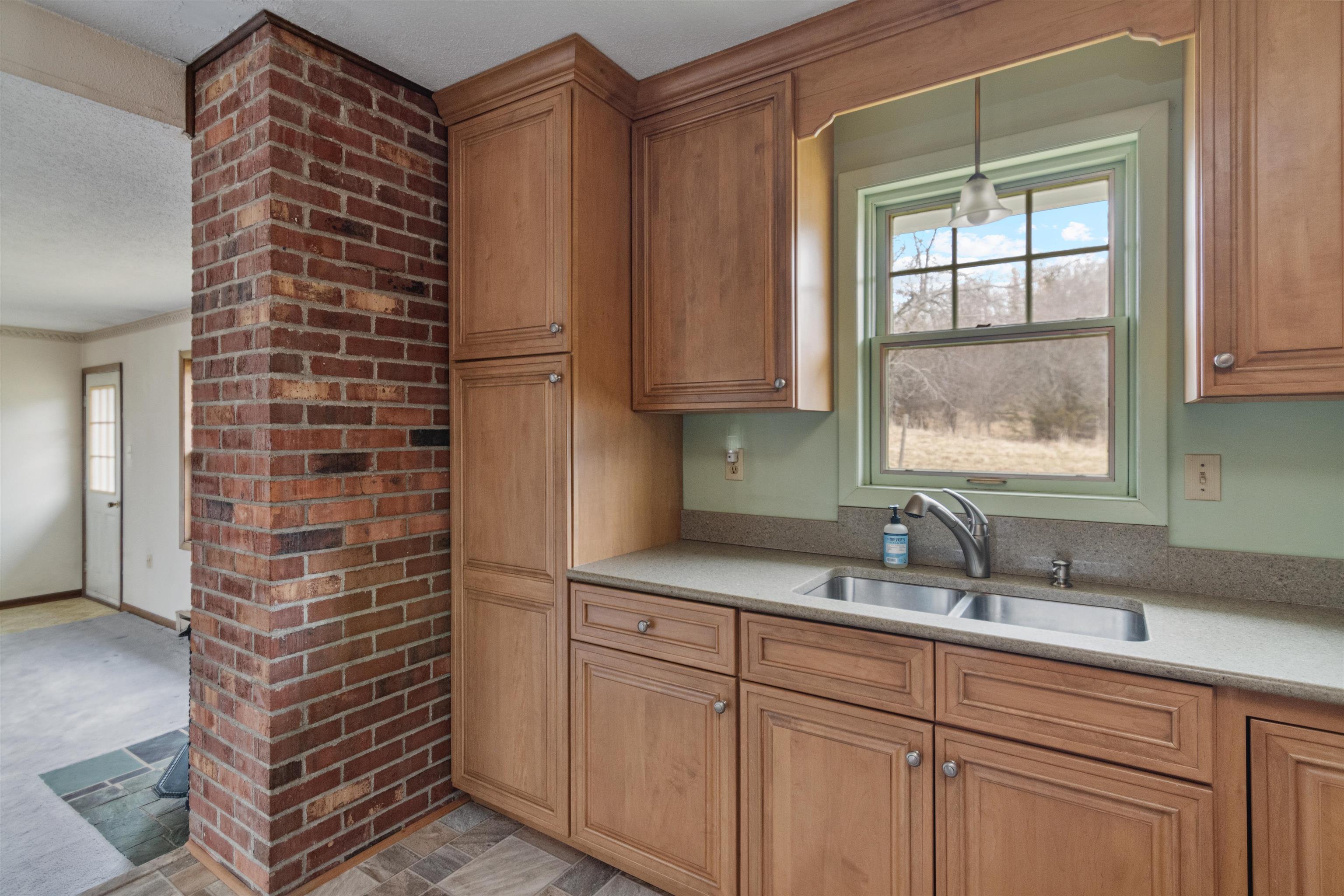 242 Kellogg Road St. Albans Town, VT 05478 - Photo 7 of 44