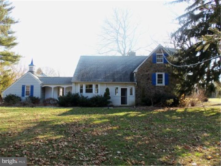 3514 Goshen Road Newtown Square, PA 19073 - Photo 1 of 13 Exterior Front