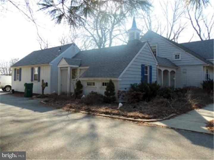 3514 Goshen Road Newtown Square, PA 19073 - Photo 3 of 13 Exterior Side
