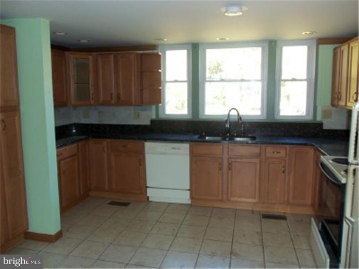 3514 Goshen Road Newtown Square, PA 19073 - Photo 8 of 13 Kitchen