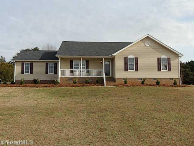 6267 Hunt Road Pleasant Garden, NC 27313 - Photo 1 of 16 Exterior Front.