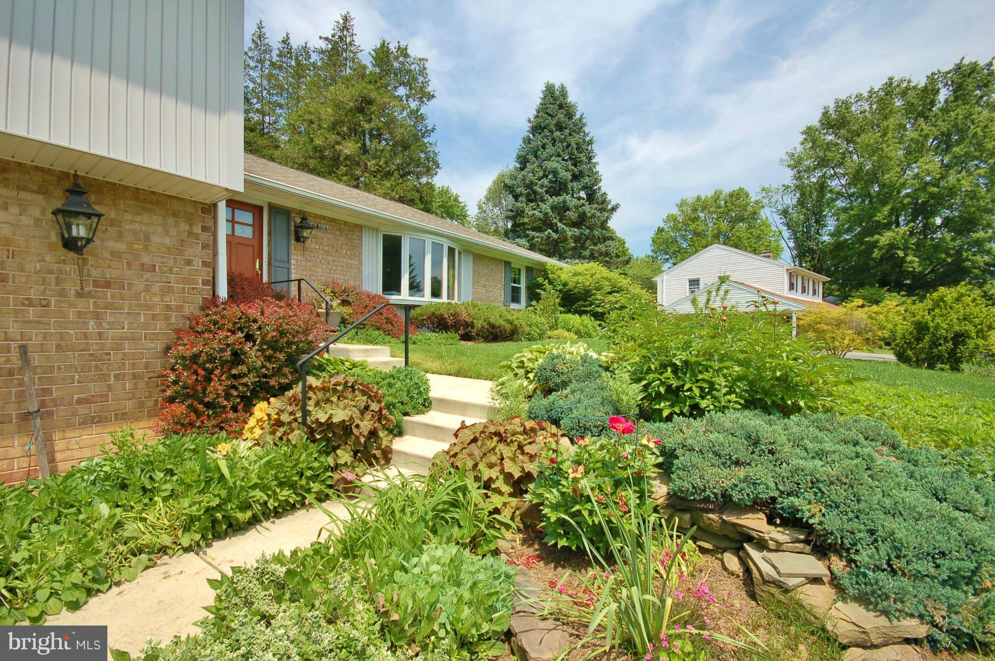 19104 Olney Mill Road Olney, MD 20832 - Photo 2 of 28 Gorgeous landscaping