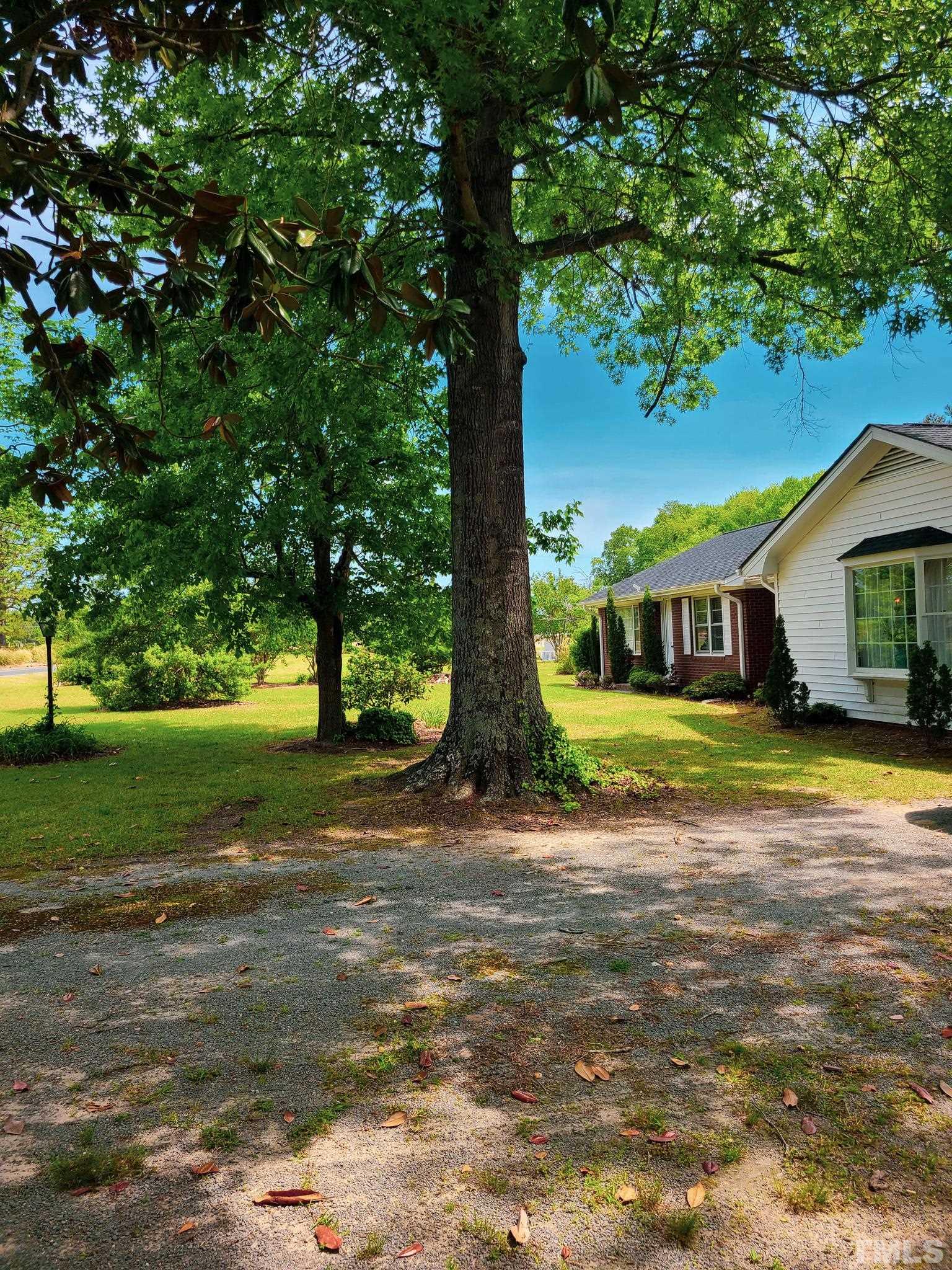 618 West Tart Road Dunn, NC 28334 - Photo 3 of 46 Gallery Image 3