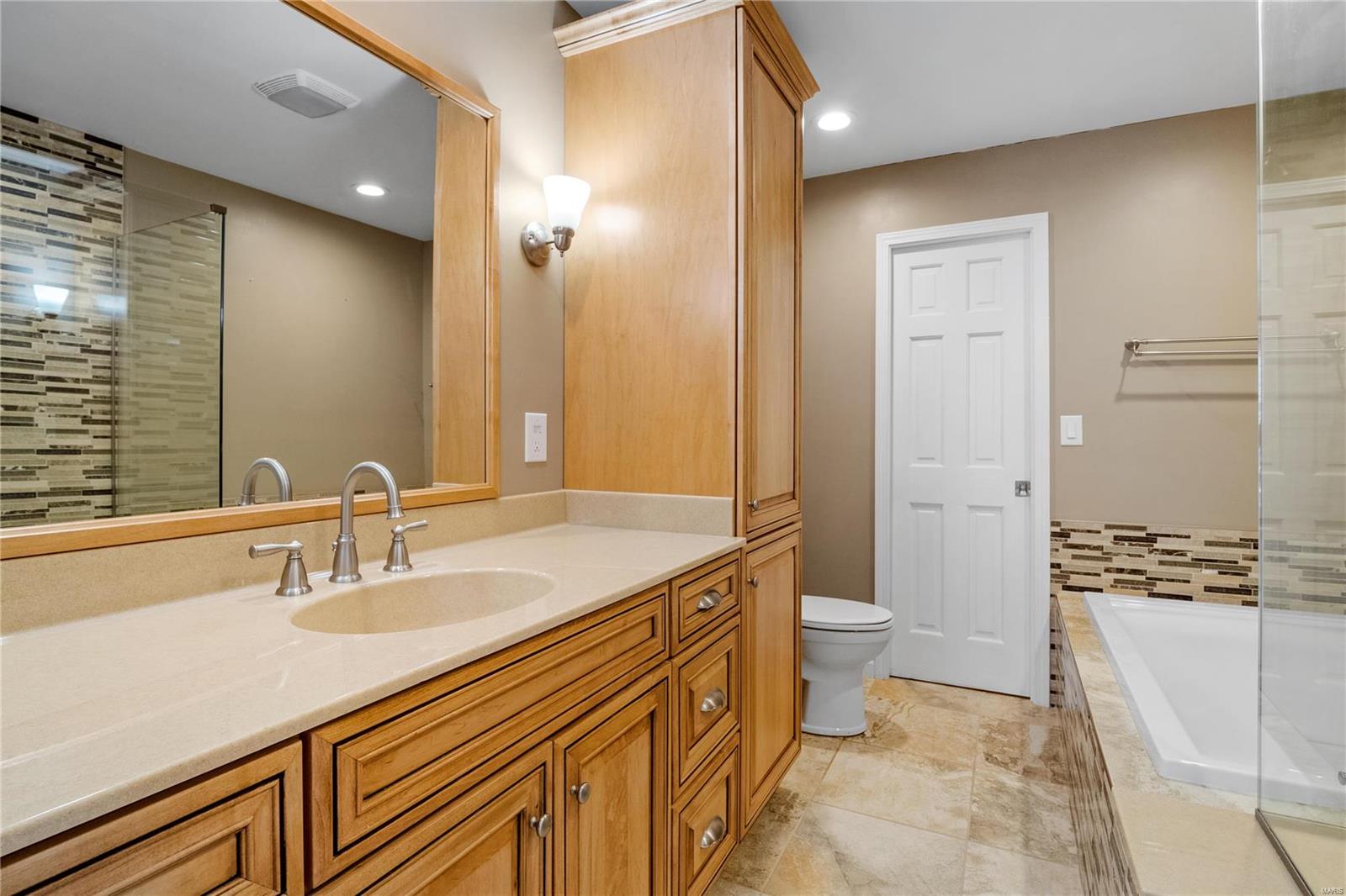 9160 Bunkum Road Fairview Heights, IL 62208 - Photo 36 of 55 Gallery Image 36