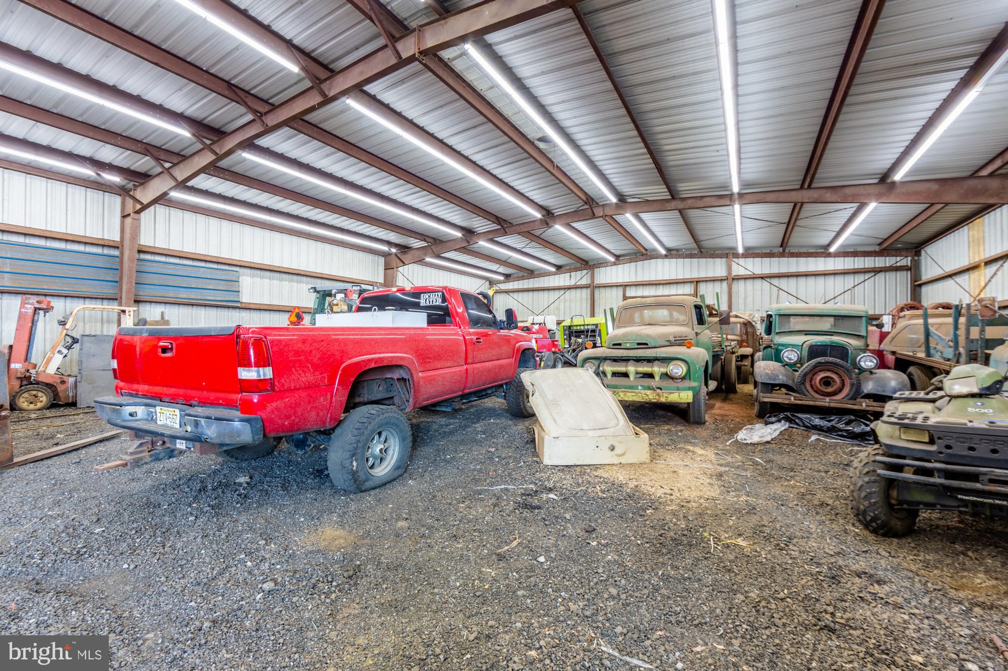 27058 Mt Pleasant Road Columbus, NJ 08022 - Photo 110 of 127 a view of parking garage with cars