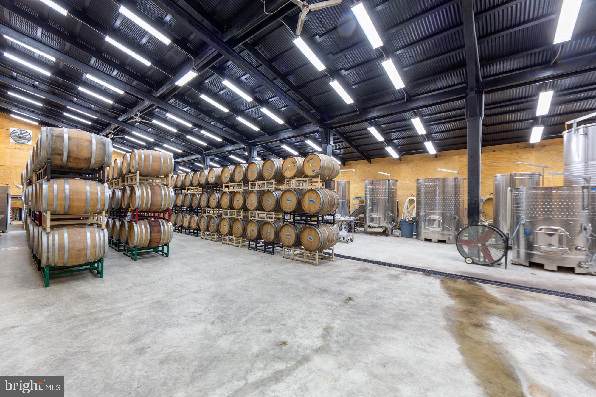 27058 Mt Pleasant Road Columbus, NJ 08022 - Photo 26 of 127 a view of an empty room with a car parked in it
