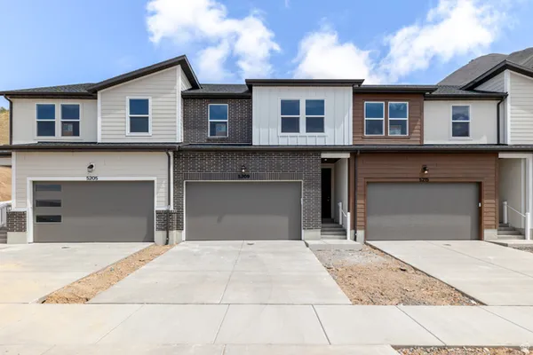 $461,900 | 5209 South Acacia Drive, Unit 702, Mapleton, UT 84664
