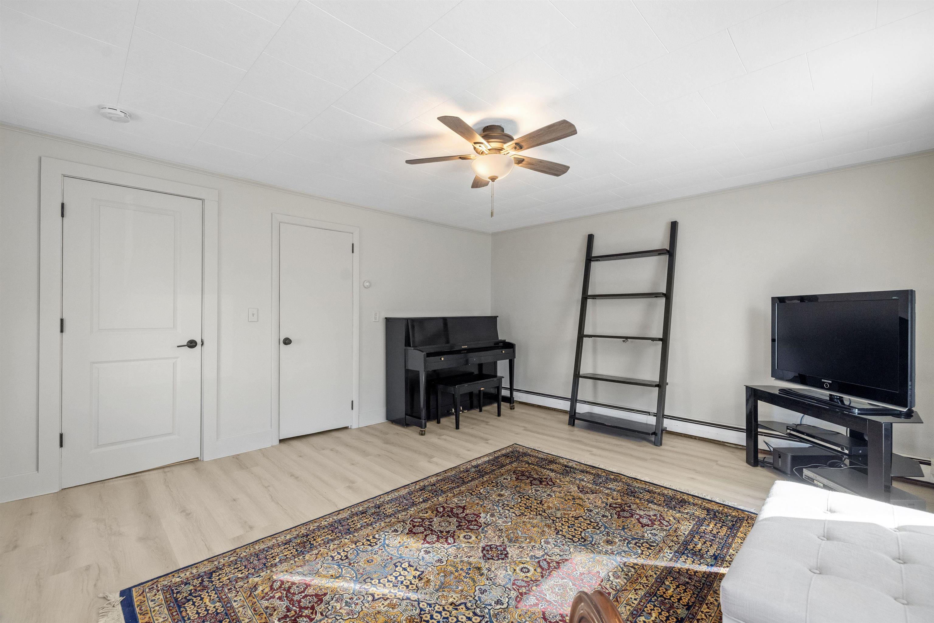 92 South Main Street Newport, NH 03773 - Photo 13 of 55