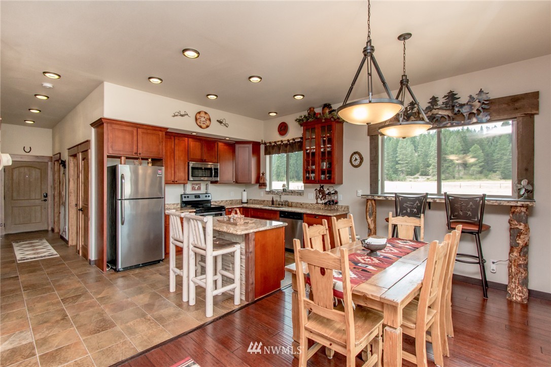12101 Teanaway Road Cle Elum, WA 98922 - Photo 11 of 25 Gallery Image 11