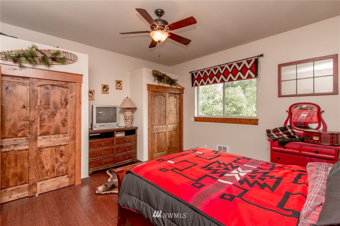 12101 Teanaway Road Cle Elum, WA 98922 - Photo 4 of 25 Gallery Image 4